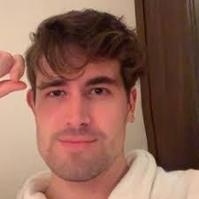 Leah Hester's Instagram, Twitter & Facebook