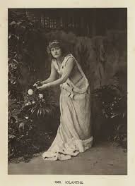 Ellen Terry As Iolanthe Vintage Photos Women Human Poses Vintage Photos