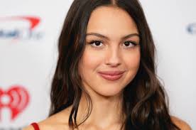 I Tried Olivia Rodrigo's $18 Erewhon Smoothie