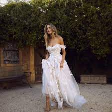 The Sales Rack Lace Bridal Dress With Off The Shoulders Appliques A Line Princess Style Free Shipping Popular Wedding Dresses Bridal Dresses Lace Beach Wedding Dress