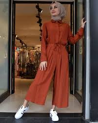 Tesettur Gomlek Kombin Onerileri Kadinev Com Mutevazi Kiyafetler Islami Moda Moda
