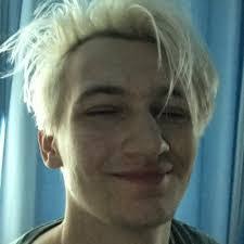 Harry Mckenzie's Instagram, Twitter & Facebook