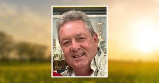 Donald Warner's Instagram, Twitter & Facebook