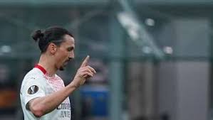 Ac milan is the club for which zlatan has played the most in. Zlatan Ibrahimovic Bei Europa League Partie Rassistisch Beleidigt Uefa Ermittelt Fussball