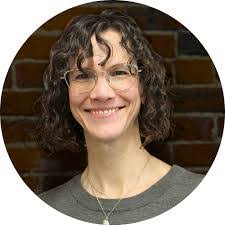 Victoria Tucker's Instagram, Twitter & Facebook