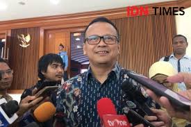 Menteri kkp edhy prabowo mengatakan ekspor benih lobster ke vietnam lewat pasar gelap masih terjadi. Profil Edhy Prabowo Tangan Kanan Prabowo Subianto Yang Ditangkap Kpk