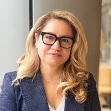 Kim Gallman's Instagram, Twitter & Facebook