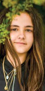 Interviu-provocare pentru părinte & copil: Monica Davidescu și Dora