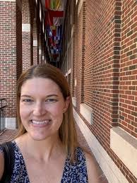 Elizabeth Gilkey's Instagram, Twitter & Facebook