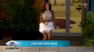 Join facebook to connect with julia jasmin rühle aka jj and others you may know. Promi Big Brother Video Einzug Julia Jasmin Ruhle Aka Jj Sat 1