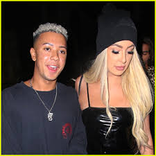 Who Are Tana Mongeau'S Friends? Meet The Cast Of 'Tana Turns 21' | Life &  Style