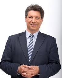 1.82608 von 5 bei 23 abgegebenen stimmen. Fernsehstars A E Der Orf At