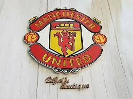 Manchester united logo, manchester united f.c. Personalised Manchester United Logo Plaque Hand Painted Message With Ebay