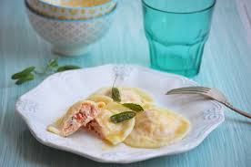 Белка 7,5 гр, жиры 12,1 гр, углеводы 14,3 гр, калории 196 ккал. Pasta Fur Die Weihnachtsferien Pastabrema