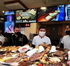 For 65 years, hy's has defined the steakhouse experience in canada. Mese Pline È™i Dristor Doner Kebap MÄƒcelÄƒria Dristor Facebook