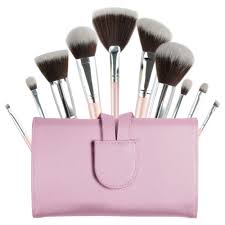 brushes for cream and powder contouring
