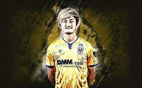 1.82 m (6 ft 0 in) playing position(s). Herunterladen Hintergrundbild Yuma Suzuki Sint Truidense Vv Japanischer Fussballer Stvv Portrat Gelber Stein Hintergrund Fussball Fur Desktop Kostenlos Hintergrundbilder Fur Ihren Desktop Kostenlos