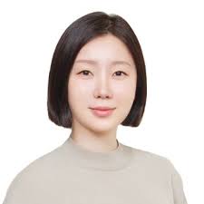 How to leverage social networks for team success