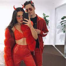 50 Cute Couple Halloween Costumes You Ll Want To Recreate In 2021 Cute Couple Halloween Costumes Trendy Halloween Costumes Trendy Halloween
