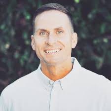 Daniel Bennion's Instagram, Twitter & Facebook