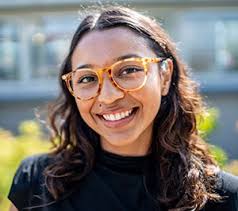 New J.D. students bring rich mix of backgrounds, skills