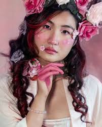 I just came back from an inspiring journey in China and ready for new  challenges! I am buzzing with ideas and cant wait to get back into my  studio! 🌸 Who doesn't