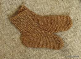 Learn how i make my viking knit bracelets! Nalbinding Viking Lady Aine