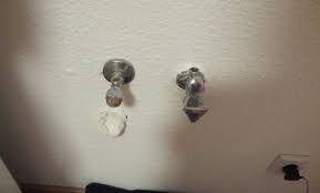 Aus der tiefgarage gelangen sie über aufzüge jederzeit trocken, bequem und sicher in ihre wohnung. Wo Kann Ich Das Wasser Abstellen Kuche