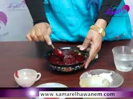 طريقة عمل صبغة حنة للشعر باللون الاحمر دم الغزال Recipes Food Saute Pan