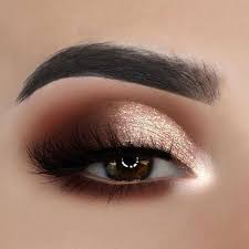50 Amazing Party Makeup Looks For The Holidays Party Makeup Eyeshadow Makeup Looks Glam Makeup Looks Makeuplooks Dumanli Goz Makyaji Makyaj Look Goz Fari