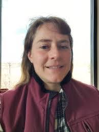 Lindsey Woodward's Instagram, Twitter & Facebook