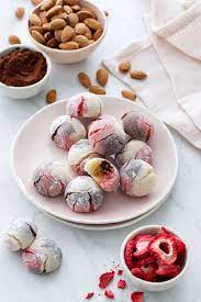 With drizzles of grape jelly and a crumbly peanut butter base, these bar treats have all of the cozy sweetness of a pb&j sandwich in dessert form. 45 Best Winter Desserts Easy Winter Dessert Recipes For A Crowd