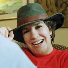 Depois de revelar o nascimento de duas cabrinhas e um lama, o. Fama Show Joao Baiao Sobre Dina Um Dos Meus Idolos Da Adolescencia