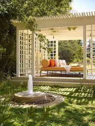 Wie Kann Man Eine Pergola Selbst Bauen Anleitung Und Fotos Gartengestaltung Gartenbrunnen Gartengestaltung Bilder