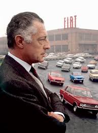 Read mondo agnelli fiat chrysler and the power of a dynasty ebook free. Vintage Deep Red Gianni Agnelli Fiat Gianni