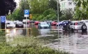 Ulewa, która przeszła nad miastem zalała przejście podziemne między dworcem zachodnim a głównym. Burza W Poznaniu Powodz Na Osiedlach Rataje Jak Wenecja Zobacz Zdjecia Glos Wielkopolski