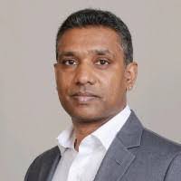 Tom Angstadt's Instagram, Twitter & Facebook