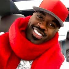 Paula Tabb's Instagram, Twitter & Facebook