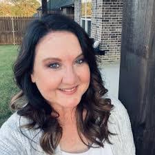 Whitney Crews's Instagram, Twitter & Facebook