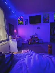 Aesthetic Room In 2020 Neon Bedroom Neon Room Chill Room