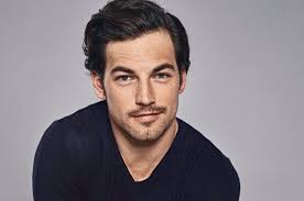 Andrew was born and raised in italy. A Chat With Grey S Anatomy S Giacomo Gianniotti The Cozy Sweater Cafe