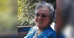 Joan Phyllis "Sissy" Lincoln Obituary