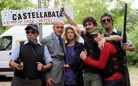 Con claudio bisio, alessandro siani, angela finocchiaro. Benvenuti Al Sud Cado Dalle Nubi And Tutto Tutto Niente Niente Complete Films On Youtube I Love Italian Movies