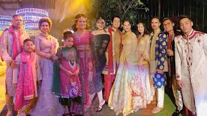 Maybe you would like to learn more about one of these? Sederet Artis Pakai Busana India Di Royal Wedding Anak Raam Punjabi Kumparan Com