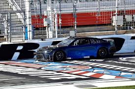 The lower horsepower is used with a tapered spacer, which is used in the nascar nationwide series. Truex Nascar S Next Gen Car Does Everything A Little Bit Better