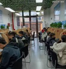 县城里的AI招牌-商品期货-华信期货-香港华信国际期货-官网