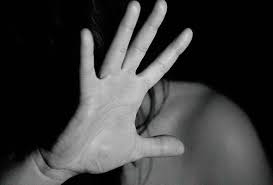 Mangsa juga diugut oleh suspek supaya tidak memberitahu kejadian berkenaan kepada sesiapa, katanya. Bapa Tergamak Rogol Anak Kandung Ditahan Reman Astro Awani