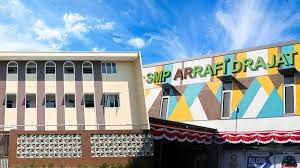 SMP AR RAFI' DRAJAT