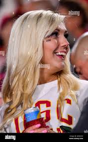 Los Angeles, California. 5th Nov, 2018. Alan Tudyk and his wife Charissa  Barton attending the 'Ralph Breaks the Internet' world premiere at El  Capitan Theatre