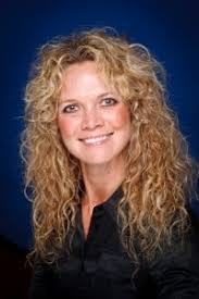 Amy Largo's Instagram, Twitter & Facebook